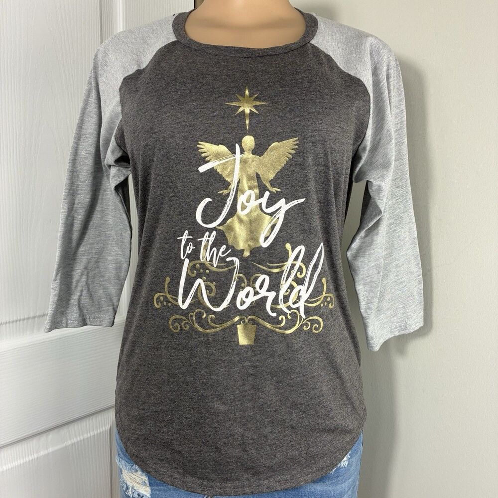 South Main womens t-shirt sz Medium Gray Joy to the World Graphic 3/4 Sleeve